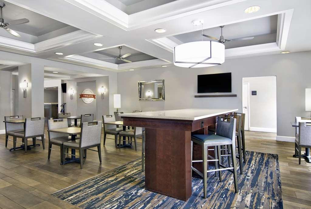 Hampton Inn Ft Lauderdale Airport North Cruise Port Fort Lauderdale Restaurant photo